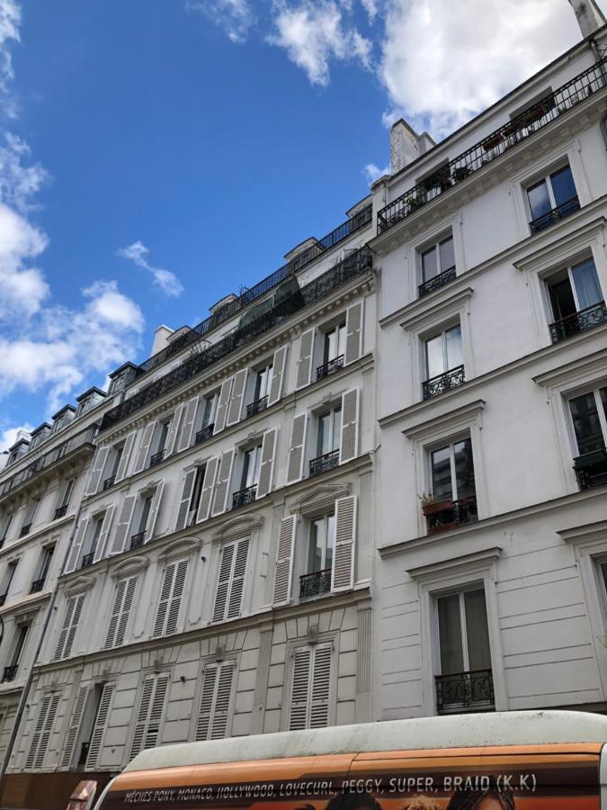 Apartment 28 Rue Poulet Paris