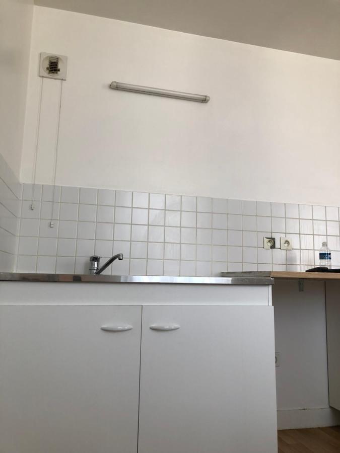 28 Rue Poulet * Paris